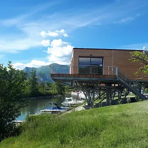 Les I-lofts Du Domaine Hébergement de vacances Chanaz